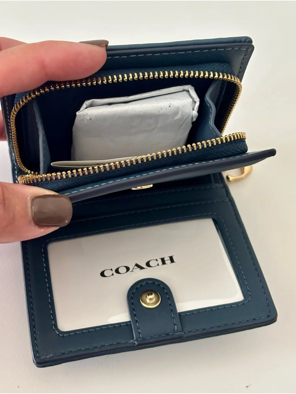 Coach nwt snap